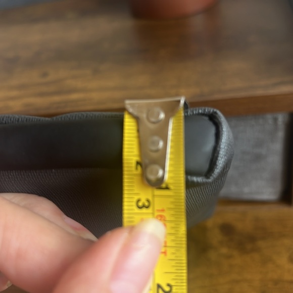 TUMI Toiletry Bag (small) - Picture 12 of 12